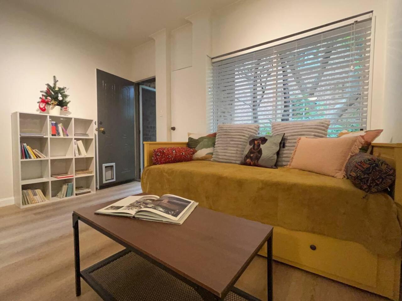 Cosy Retreat In Location