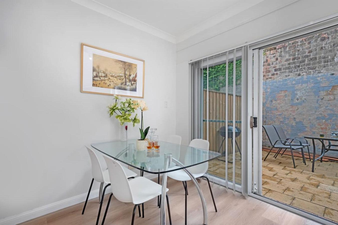 Cosy Retreat In Location Sydney